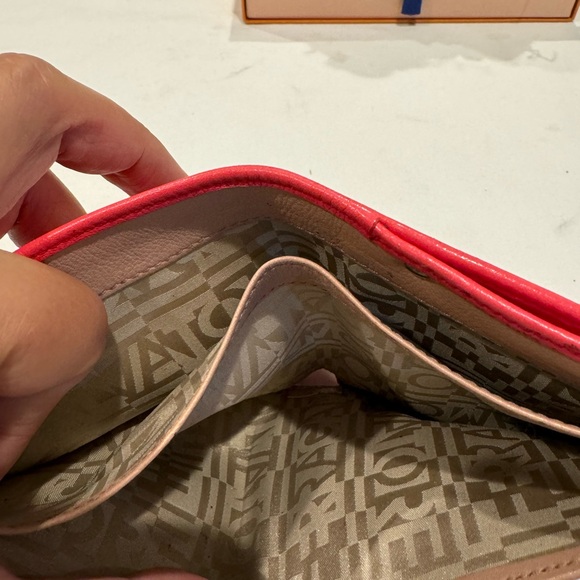 Authentic Salvatore Ferragamo wallet - Picture 8 of 13